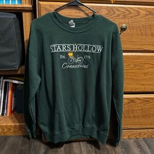 Embroidered Stars Hollow Connecticut Fall Crewneck